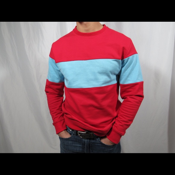 Sweaters - Picture 2 of 8